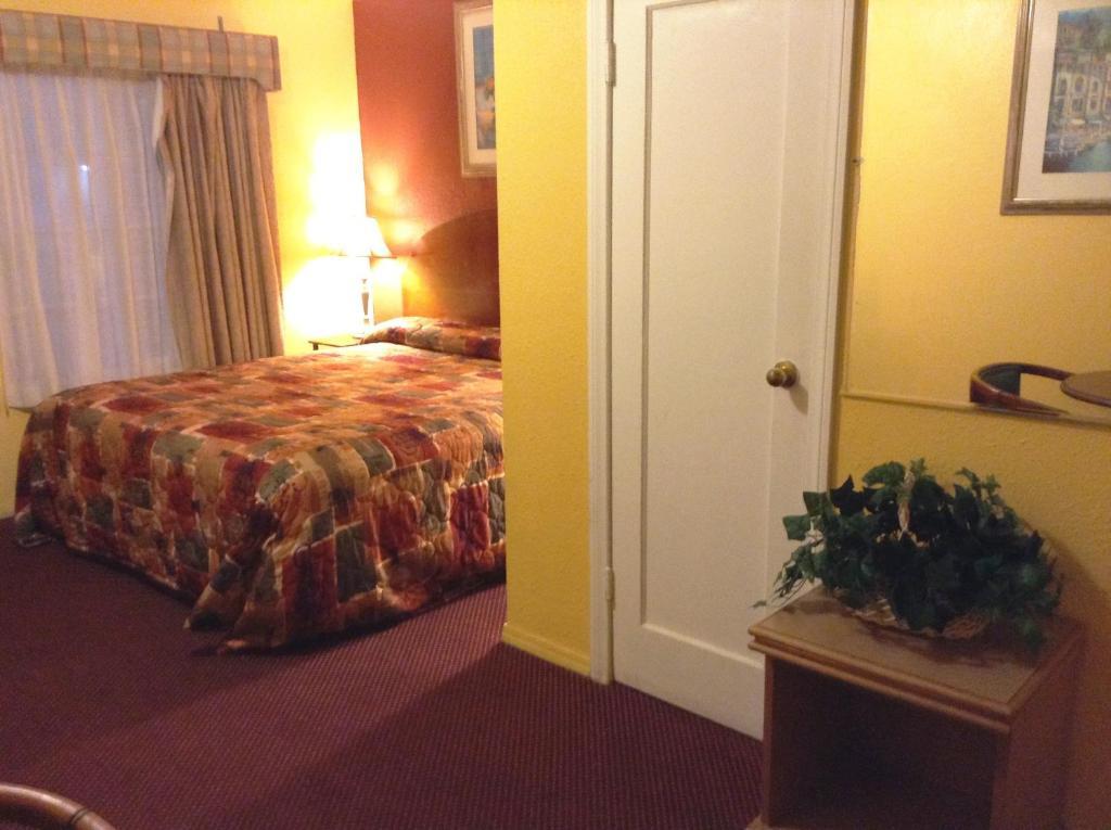 Oceanside Inn & Suites Rom bilde