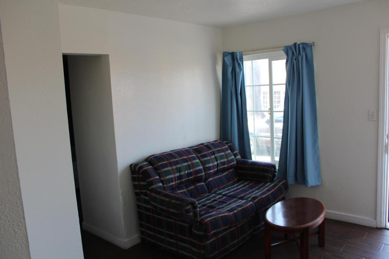 Oceanside Inn & Suites Eksteriør bilde